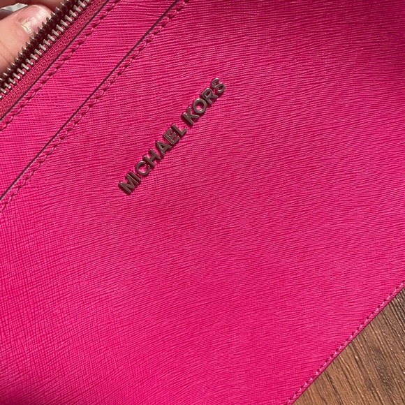 NWOT Michael Kors Crossbody bag purse Hot Pink - Picture 8 of 13